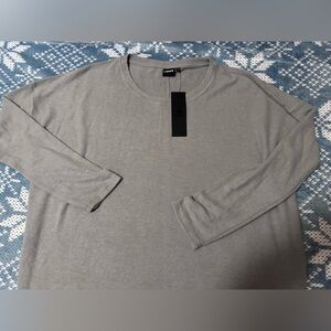 Womans Gray Long Sleeve Shirt